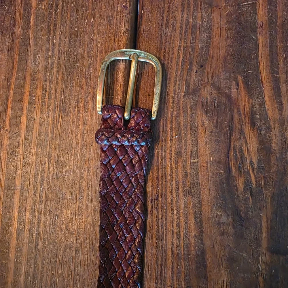 Vintage thin soft braided brown belt with brass buckle 46